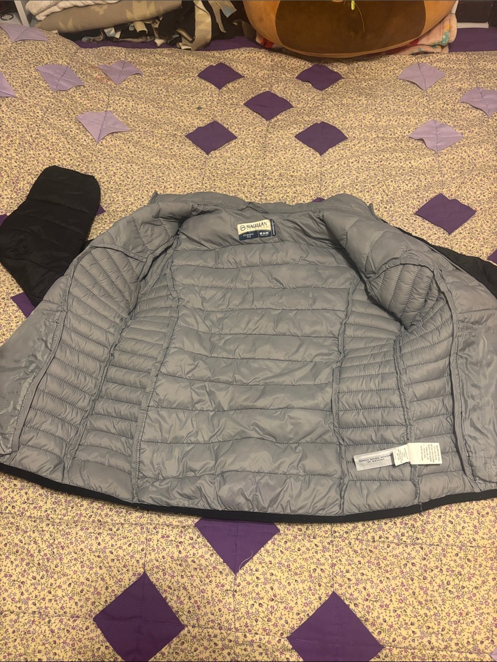 Magellan youth Black Puffer Jacket with Gray Lining - Picture 3 of 4
